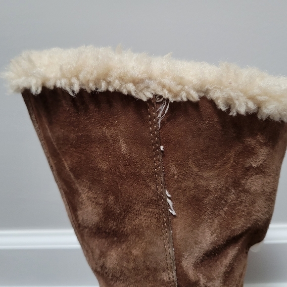 UGG Australia Messenger Pocket Chestnut Suede Shearling Fur Buckle Midcalf Boots - Picture 5 of 10